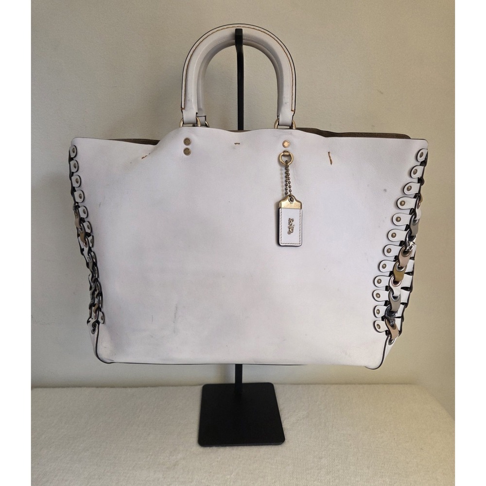 Coach 86819 1941 Rogue Tote‎ Exotic Print Chain Link Leather Chalk w/o Wristlet